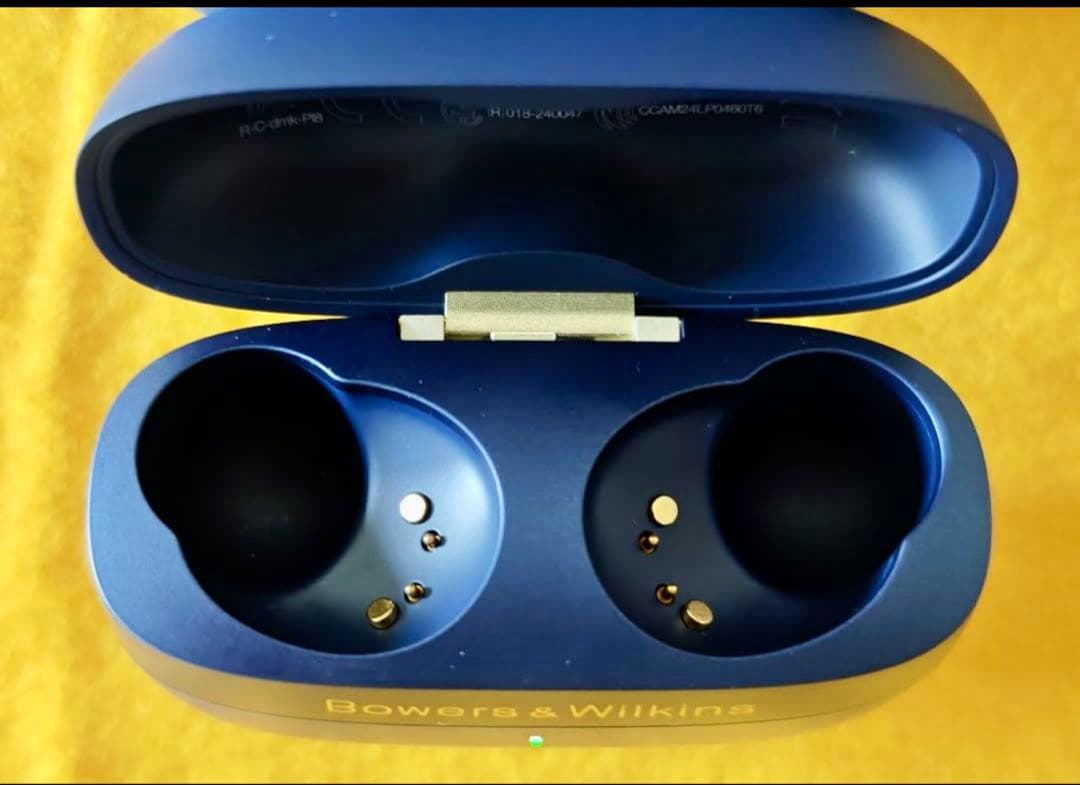 【Bowers & Wilkins】 Pi8 (ミッドナイト・ブルー)