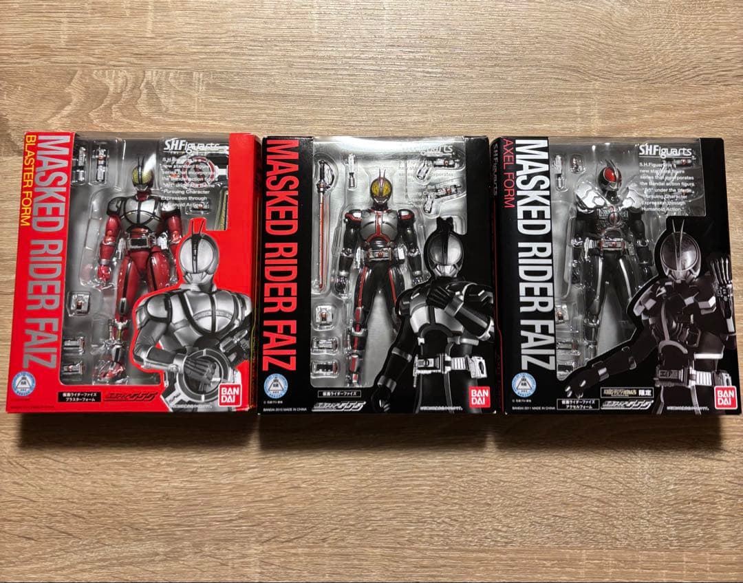 S.H.Figuarts 仮面ライダー555 アクセルフォーム　ブラスター