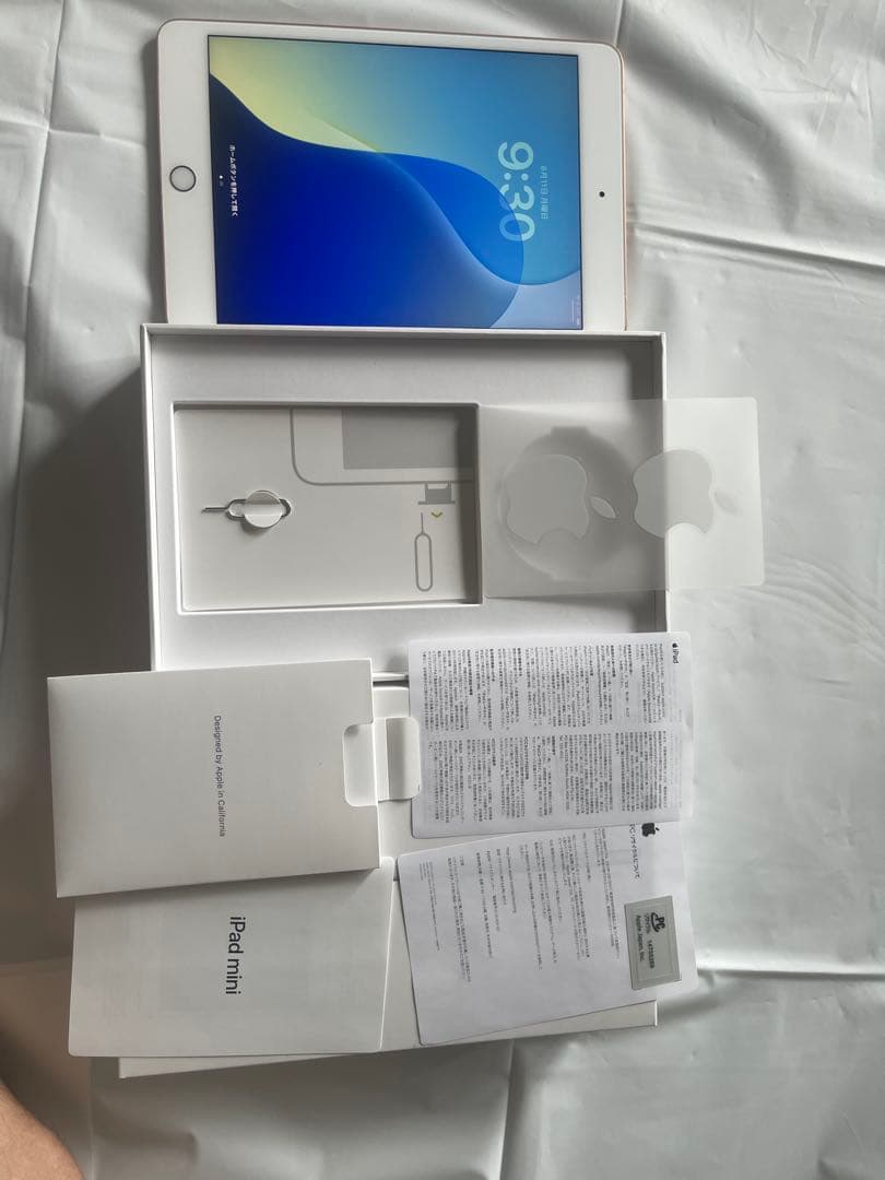 IPad mini5 Wi-Fi+Cellular 64GBゴールドSimフリ-