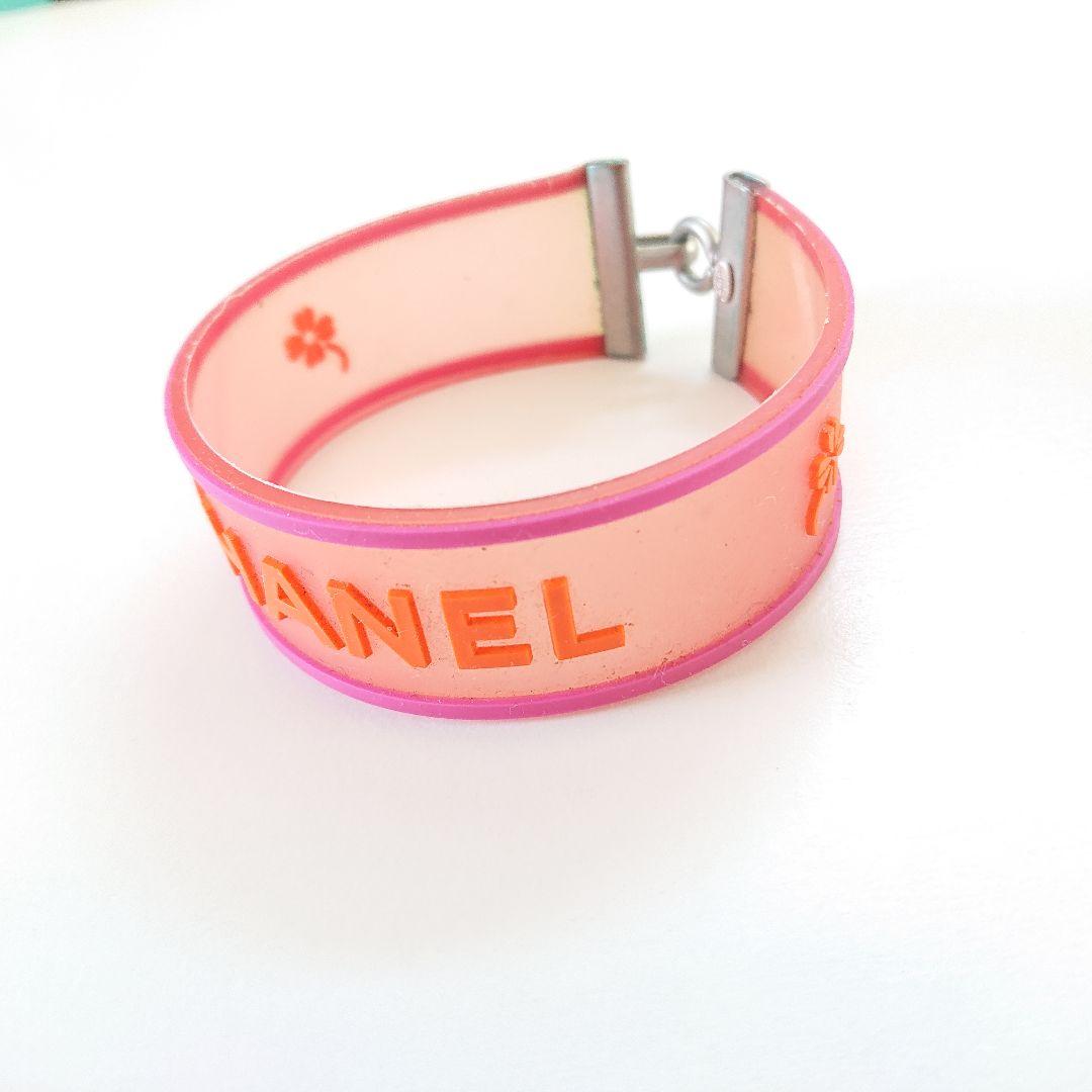 入手困難 CHANEL ラバー ロゴ バングル クローバー 刻印有