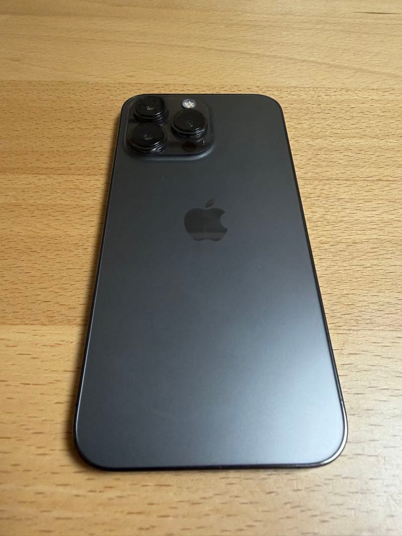 Apple iPhone 13 Pro 本体 (社外:ケース、充電ケーブル付)