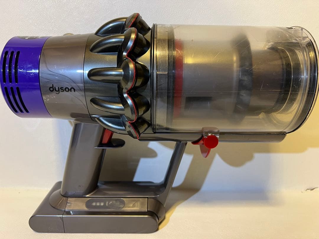 【動作品＆バッテリー劣化無し】ダイソン掃除機 dyson sv12 V10 Q1