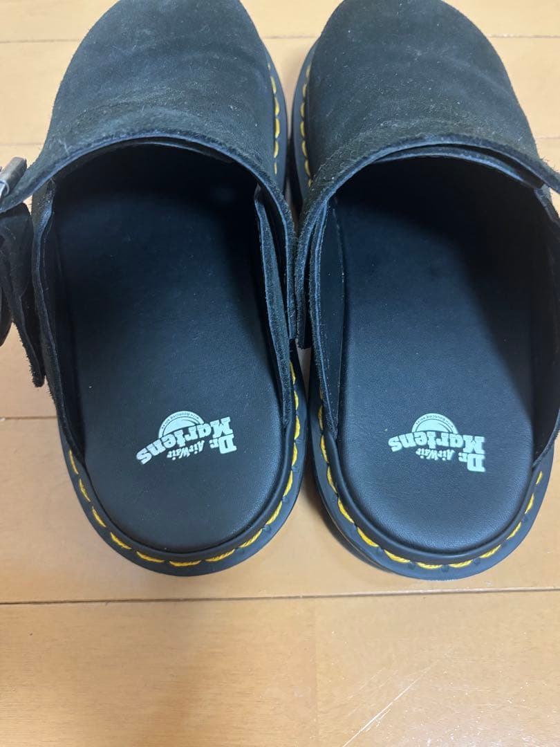 Dr. Martens ブラックサンダル