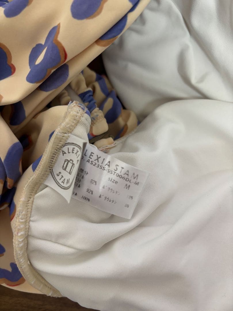 alexiastam\アリシアスタン 中町綾着用