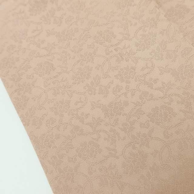 美品 正絹 着物“明るい丁子茶色に唐花の控えめな主張”色無地 U-49