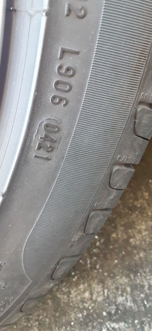  純正+ Pirelli P7 255/40R18 1本 リヤセット①