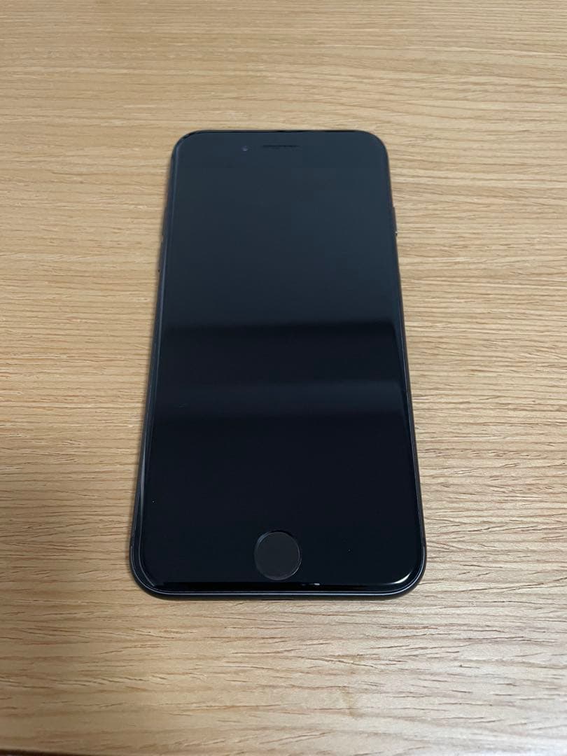 Apple iPhone 8 ブラック　本体 64GB SIMフリー