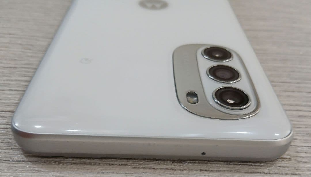 motorola moto g52j 5G 8GB/256GB パールホワイト