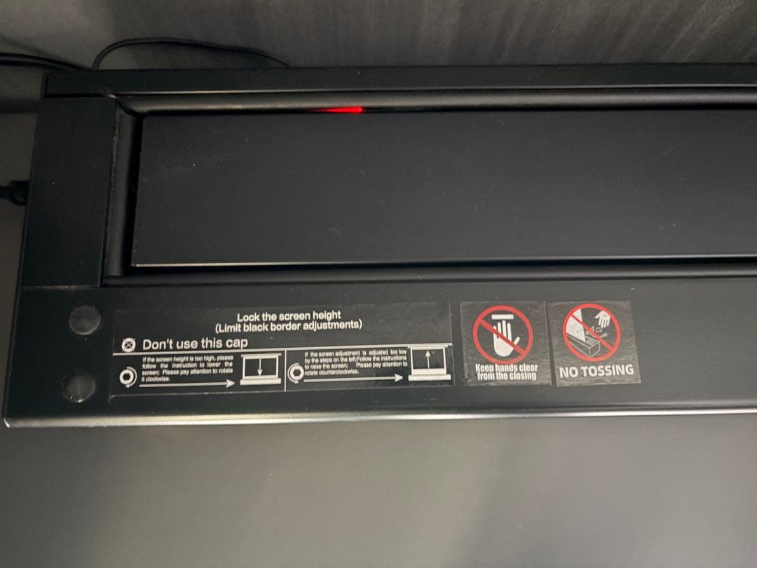 VIVIDSTORMスクリーン110インチ 環境光弱化（alr） 長焦点