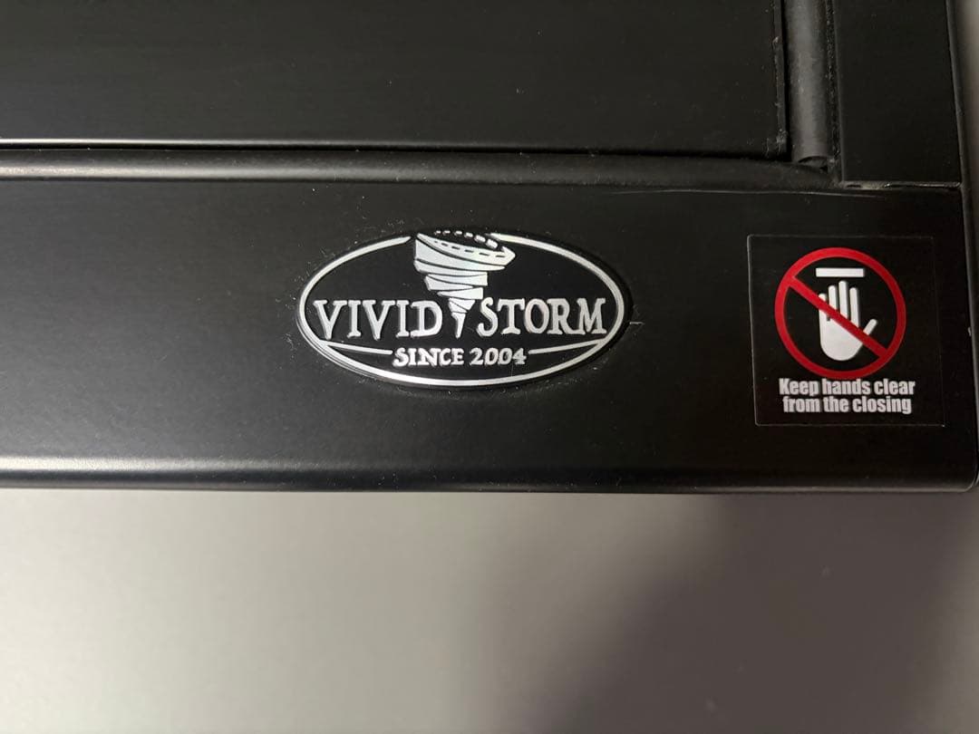 VIVIDSTORMスクリーン110インチ 環境光弱化（alr） 長焦点