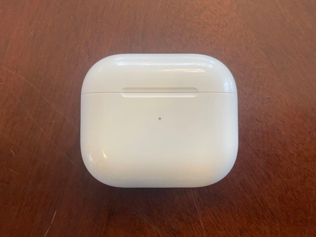 Apple AirPods（第３世代）正規品