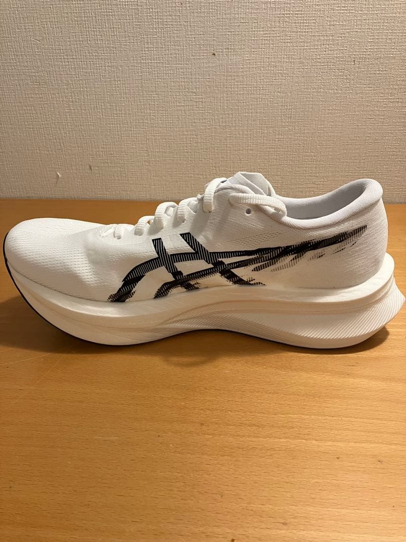 ASICS MAGIC SPEED 4 ホワイト/ブラック 27.5cm