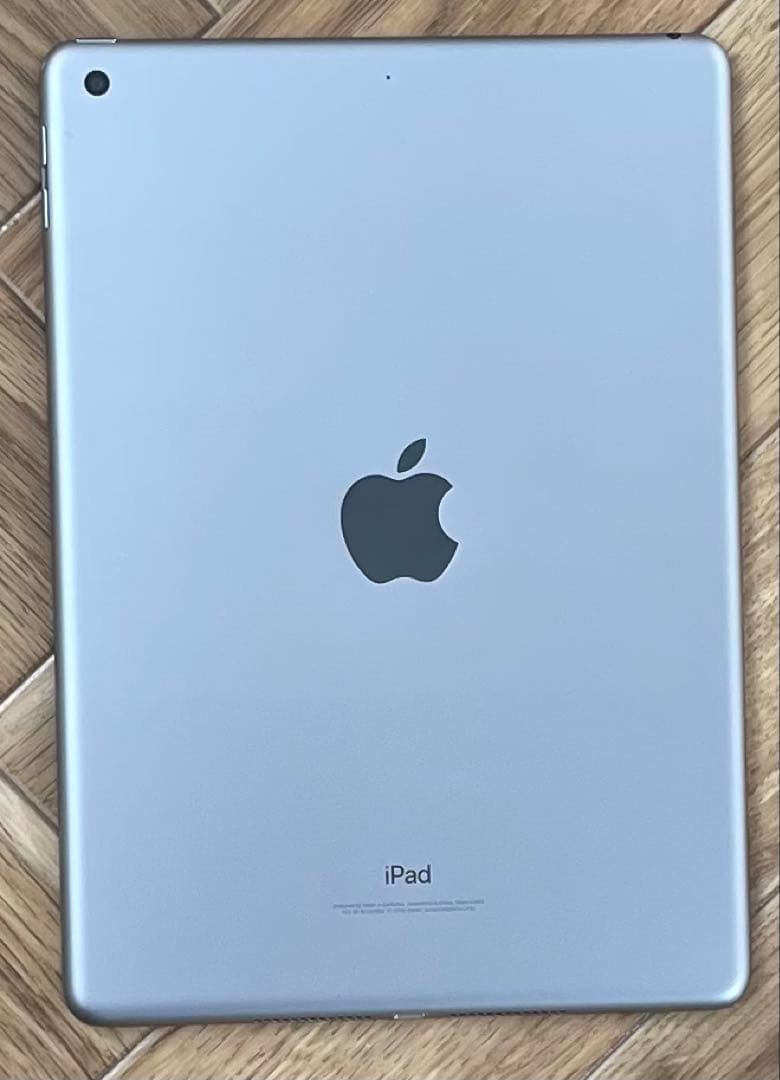 【美品】Apple iPad 本体 シルバー