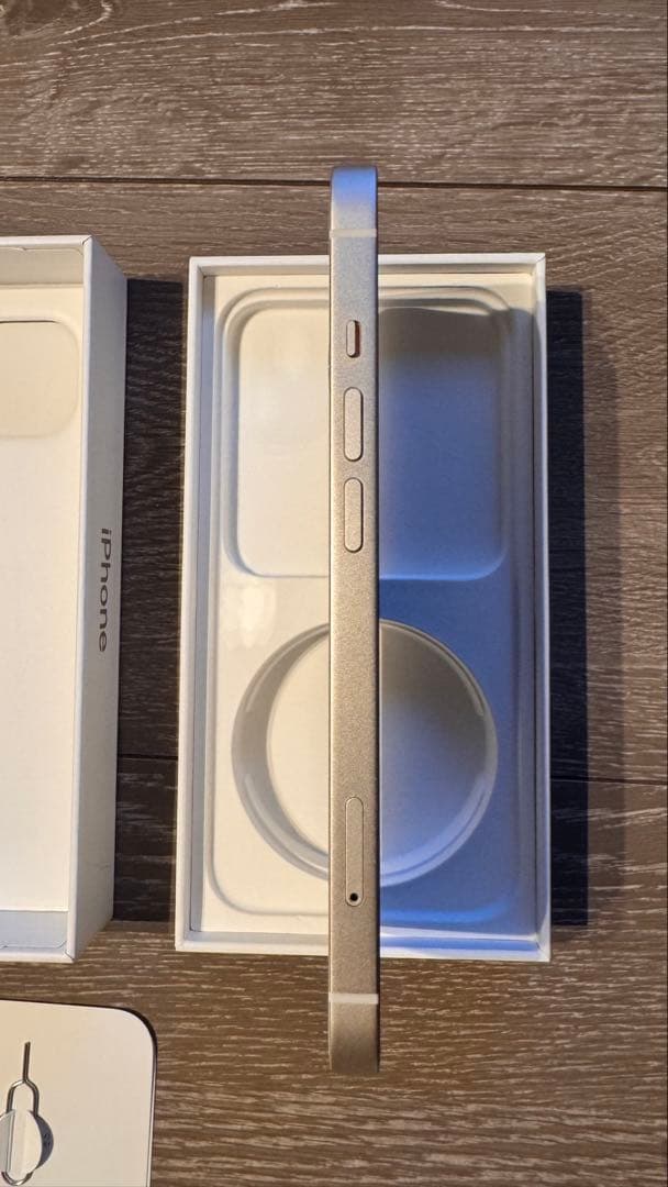 iPhone 13 128GB スターライト SIMフリー 美品 箱付 高残量
