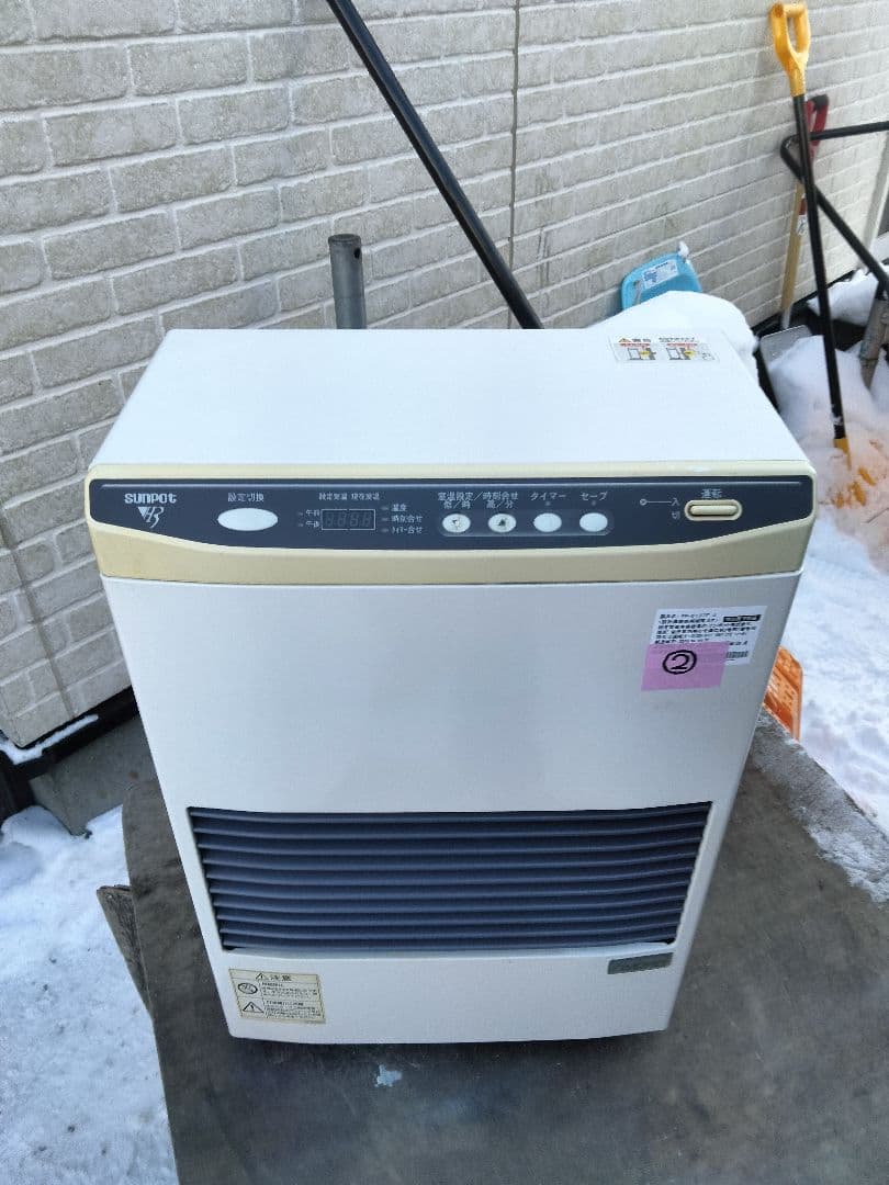 札幌発サンポットFF温風石油ストーブ！品番「FF‐513TF」2010年式中古品