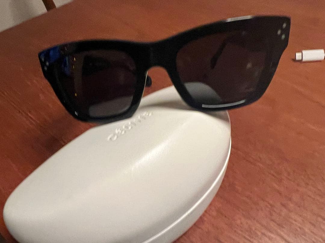 セリーヌ　サングラス ケース付き