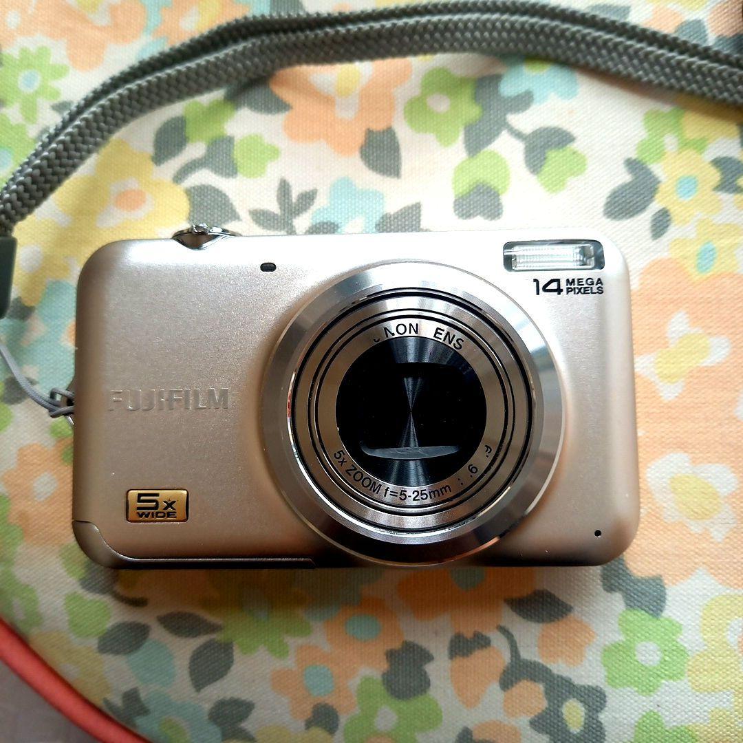 デジカメ 富士フィルム 14メガピクセル