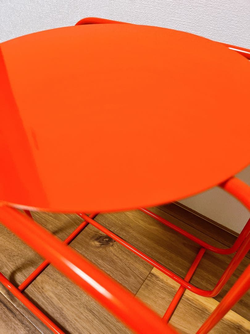 オレンジ 円形 サイドテーブル　レトロポップ