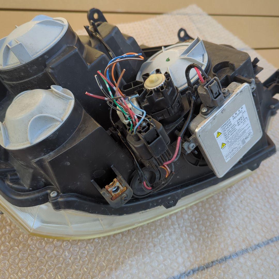 デリカD5　ヘッドライト　左右　CV5W　前期　100-87918　バラスト付