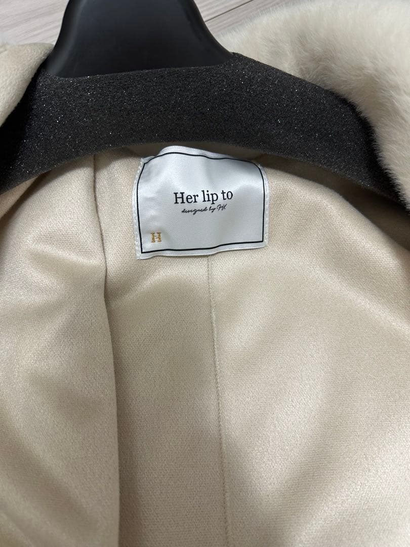 ⭐︎Ri⭐︎Grace Wrap Coat cream