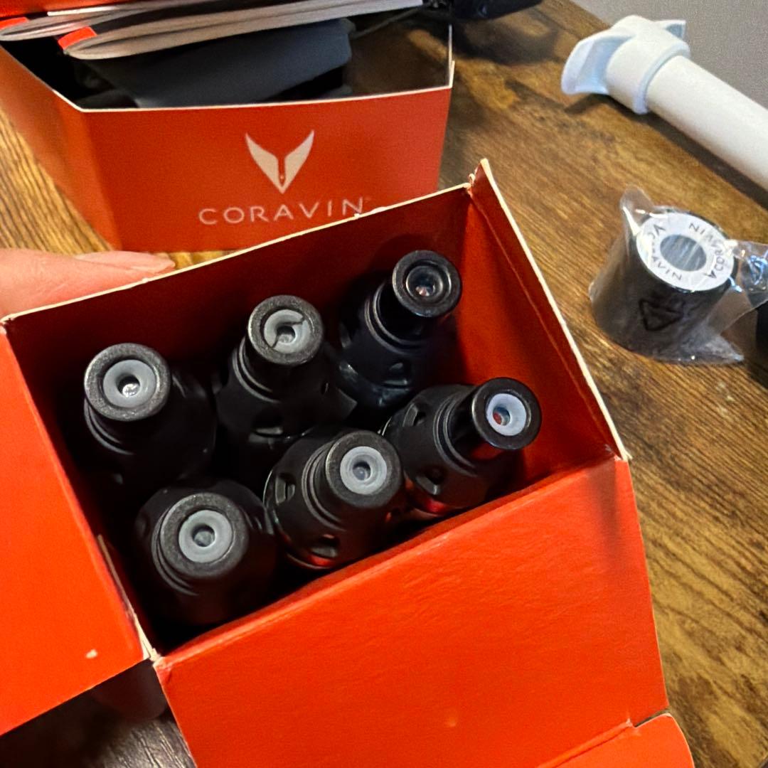 Coravin model Three/コラヴァン/ガス6本/おまけ付き