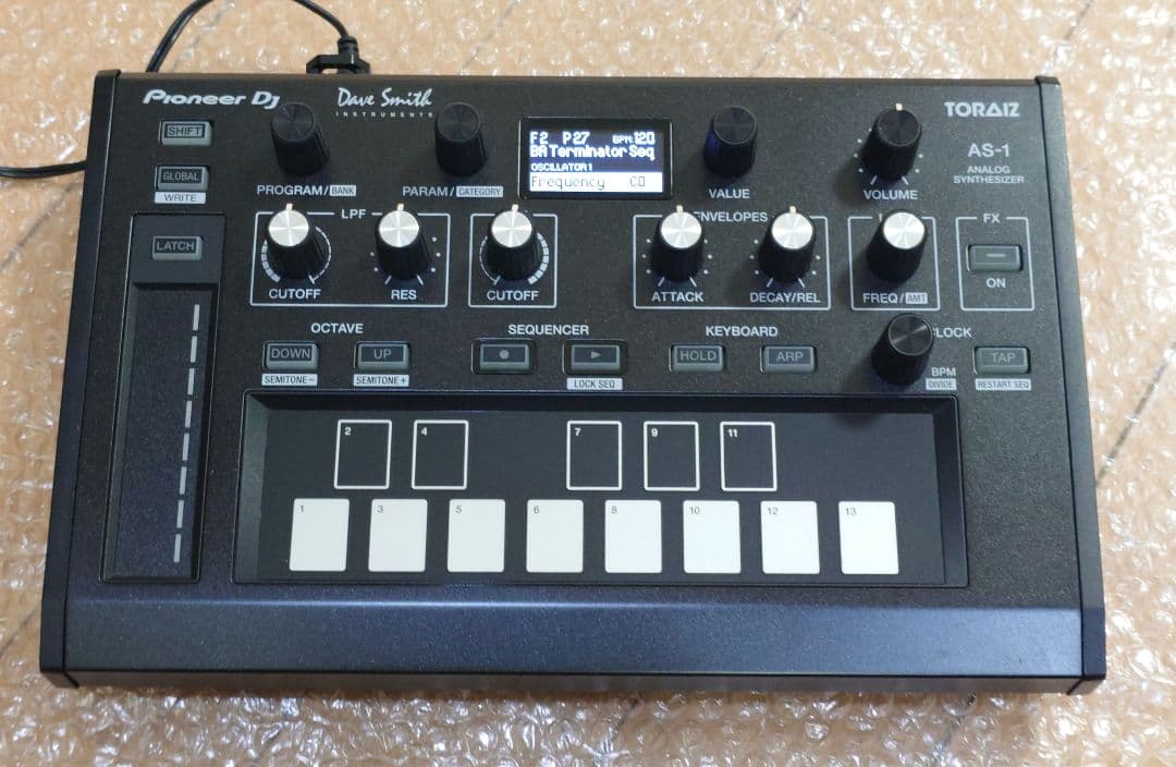 Pioneer DJ アナログシンセサイザー TORAIZ AS-1