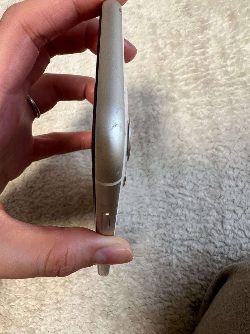 iPhone 11 64GB シルバー　本体