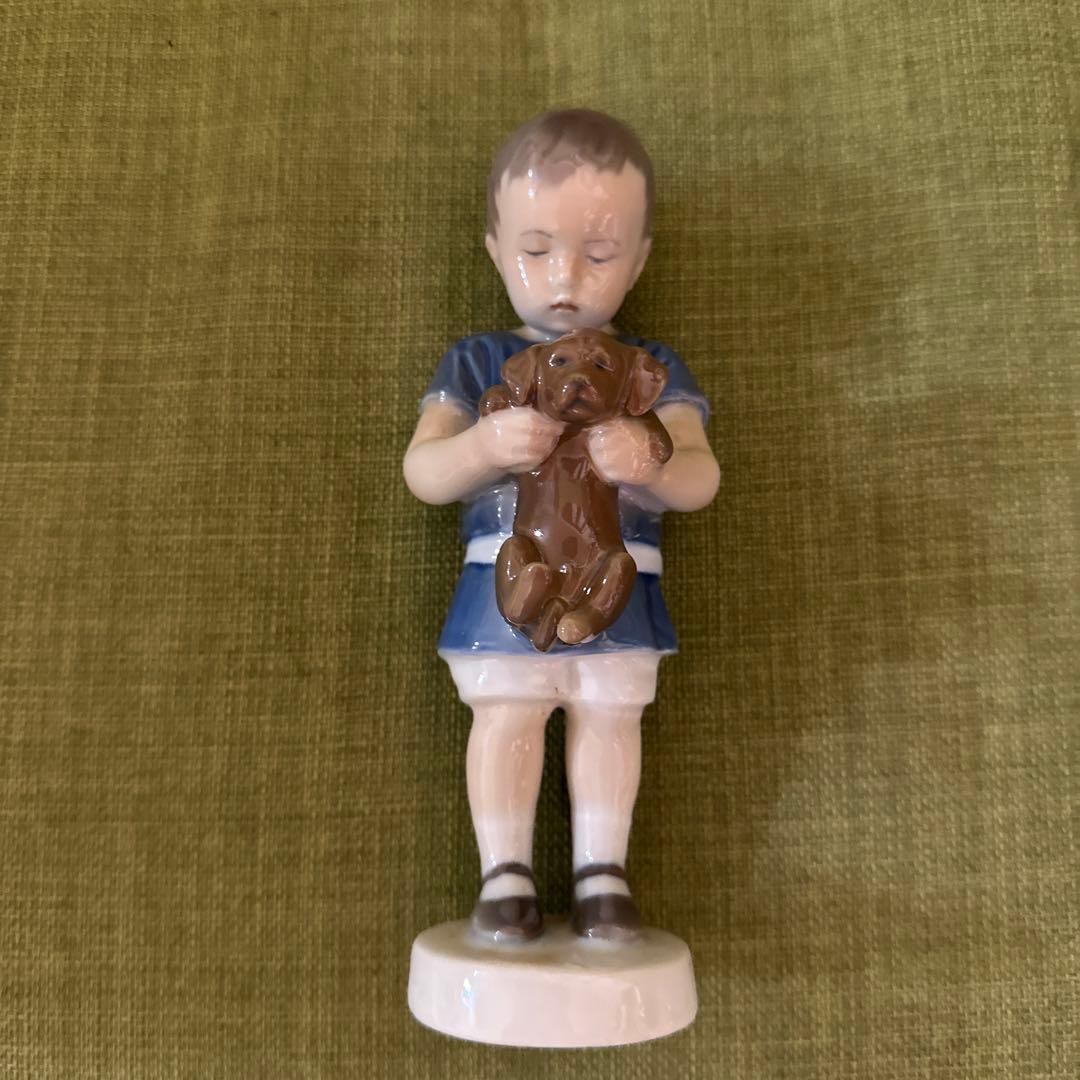 ロイヤルコペンハーゲン人形