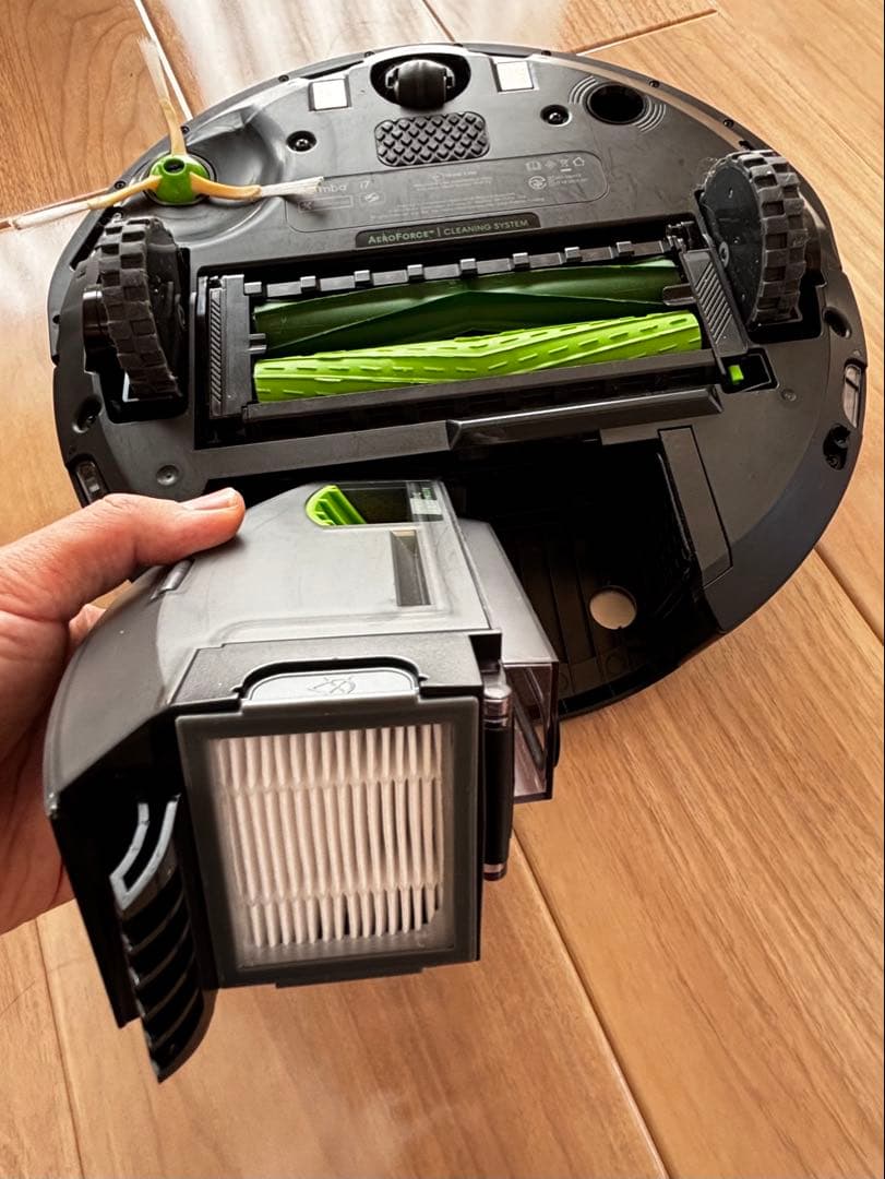 iRobot Roomba i7+ ロボット掃除機本体 ブラック