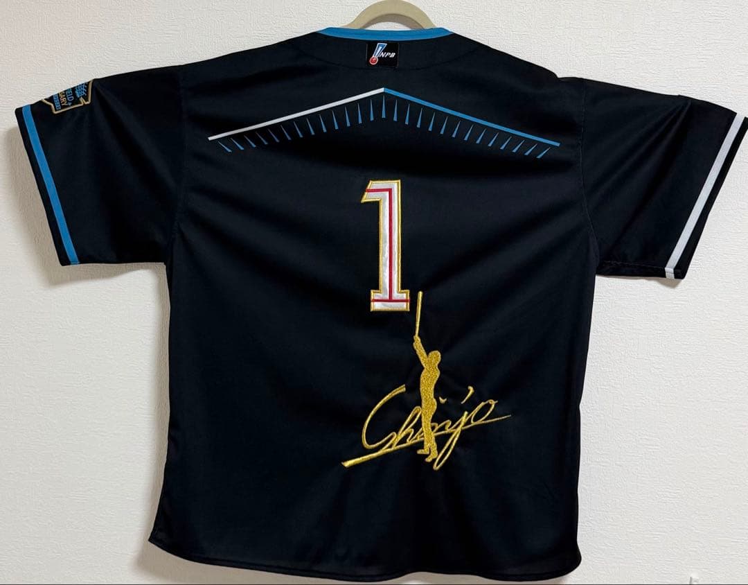 SHINJO監督ファン必見！オリジナル刺繍エスコンフィールドレプリカユニフォーム