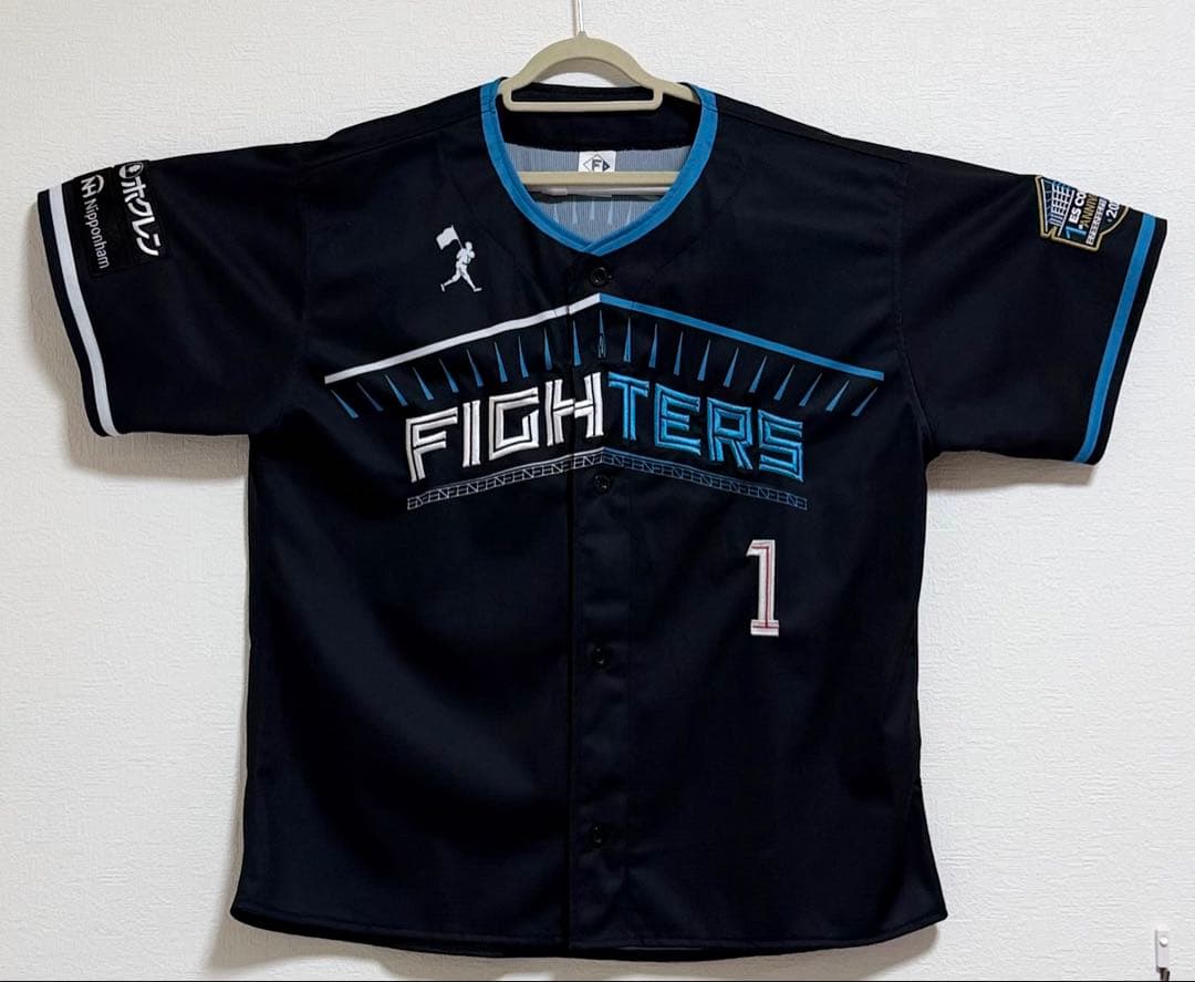 SHINJO監督ファン必見！オリジナル刺繍エスコンフィールドレプリカユニフォーム