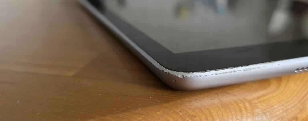 【ジャンク】Apple iPad 第６世代 A1954 本体 シルバー 起動不可