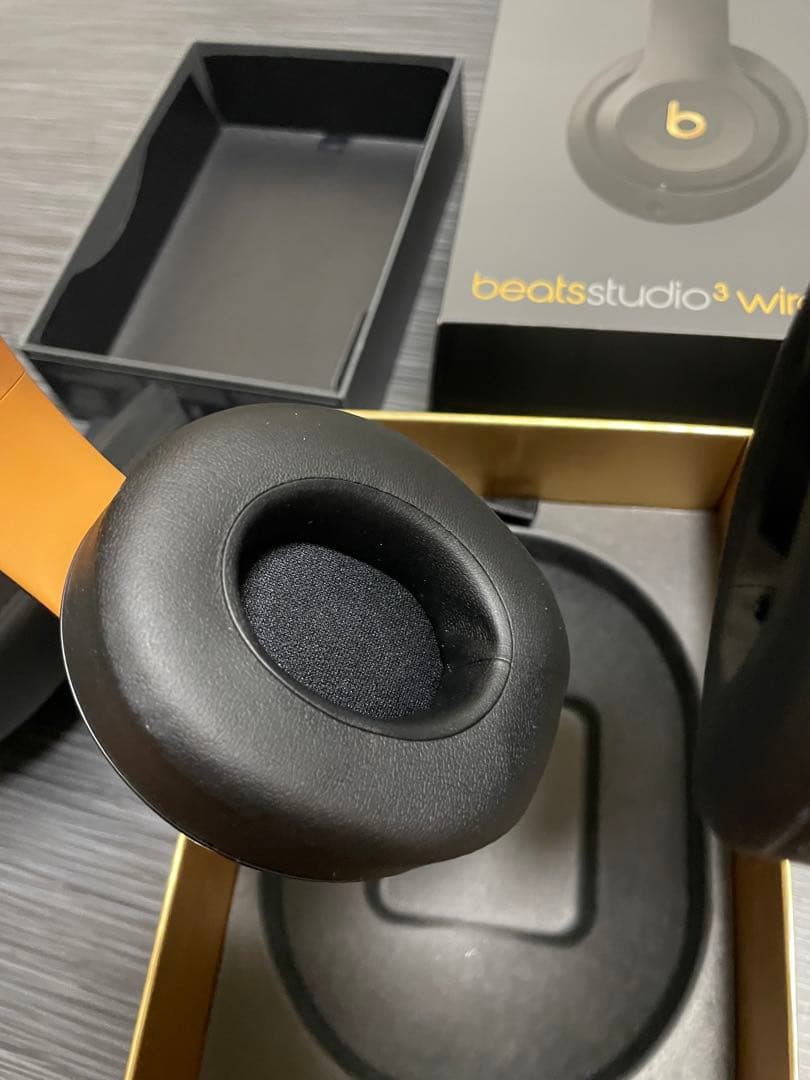 beats studio3 wireless ブラック/ゴールド