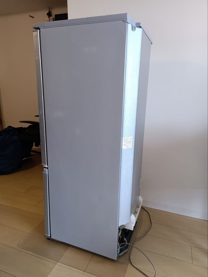 シャープ 冷蔵庫 SJ-D17D-S 167L シルバー 2018年製　両開き