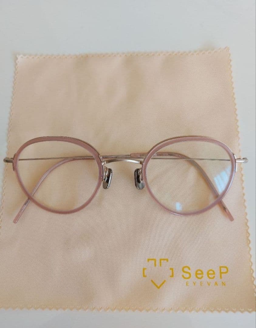 EYEVAN　アイヴァン　眼鏡　ピンク　561