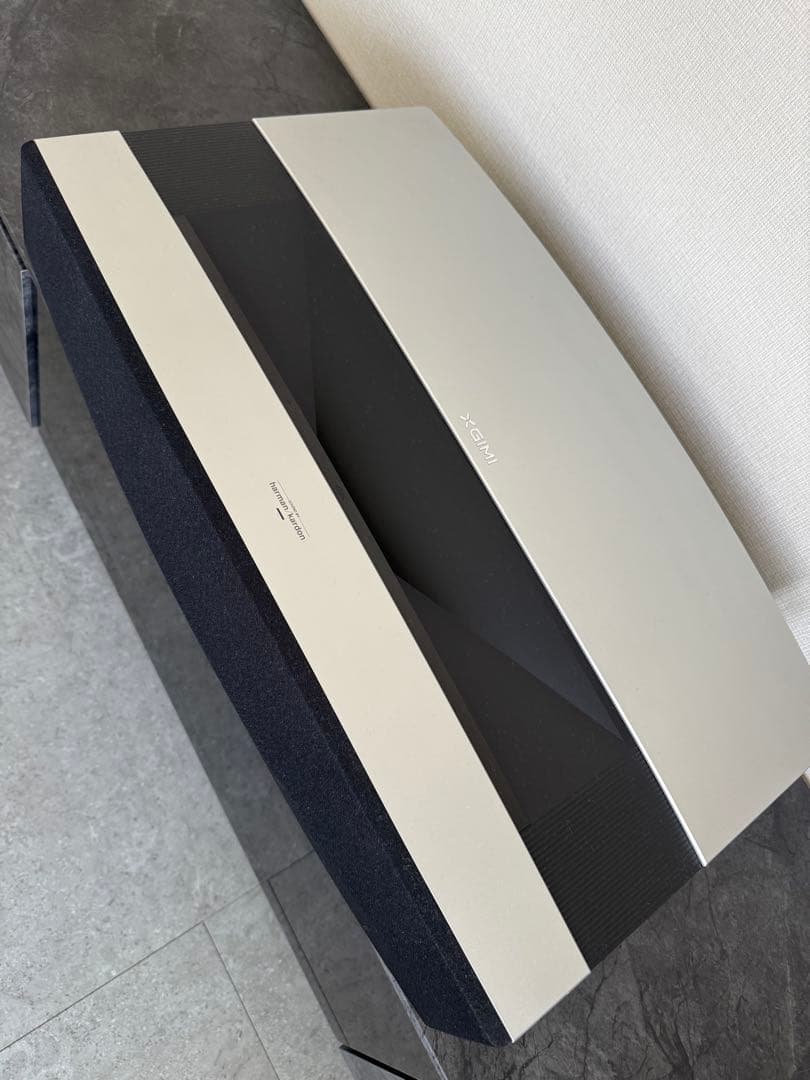 XGIMI AURA 4Kプロジェクター本体