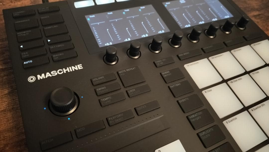MASCHINE MK3 箱 付属品 NATIVE INSTRUMENTS_美品