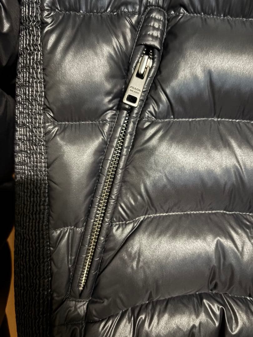 【Junya】　PRADA ダウンジャケット サイズ46 グースライダース
