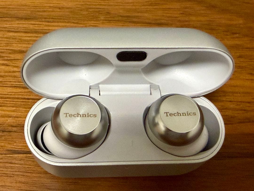 【くうちゃん専用】Technics AZ100 シルバー ケース付き