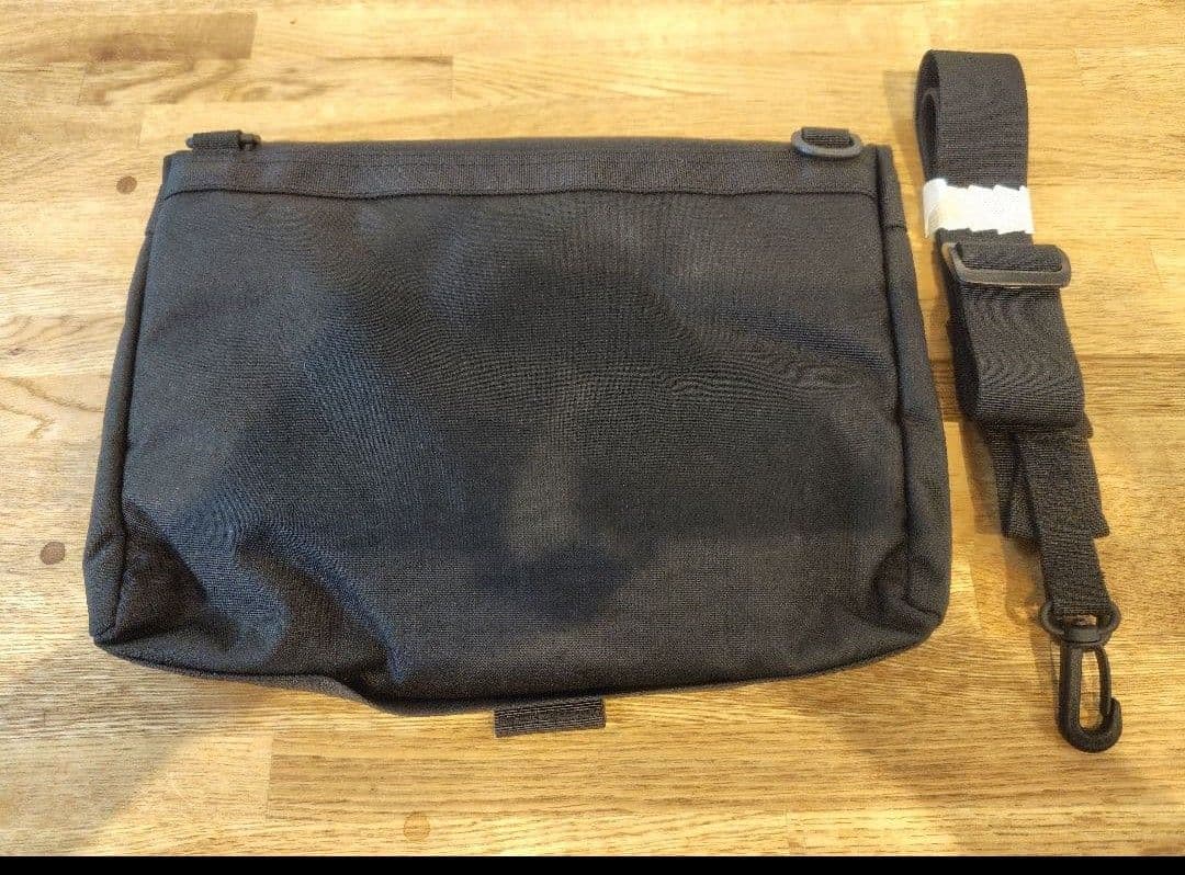 ブリーフィング ショルダーバッグ