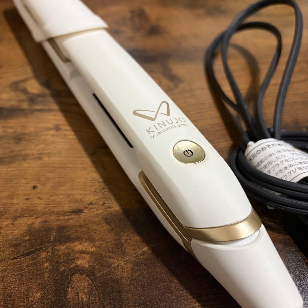 絹女 KANUJO ストレートヘアアイロン ホワイト