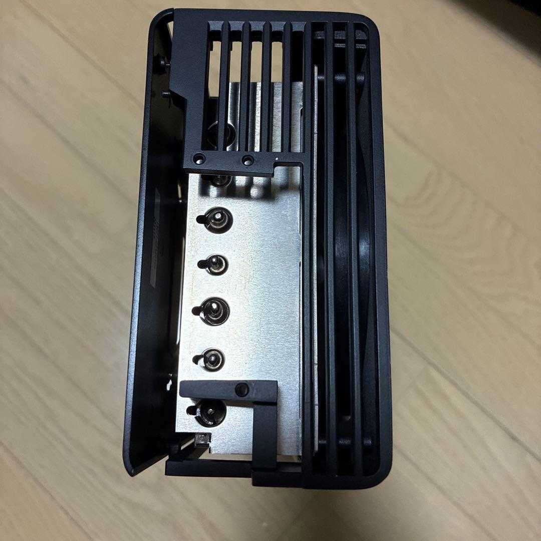 ASUS RTX 4090 ヒートシンク　3連　ファン　バックプレート　LED