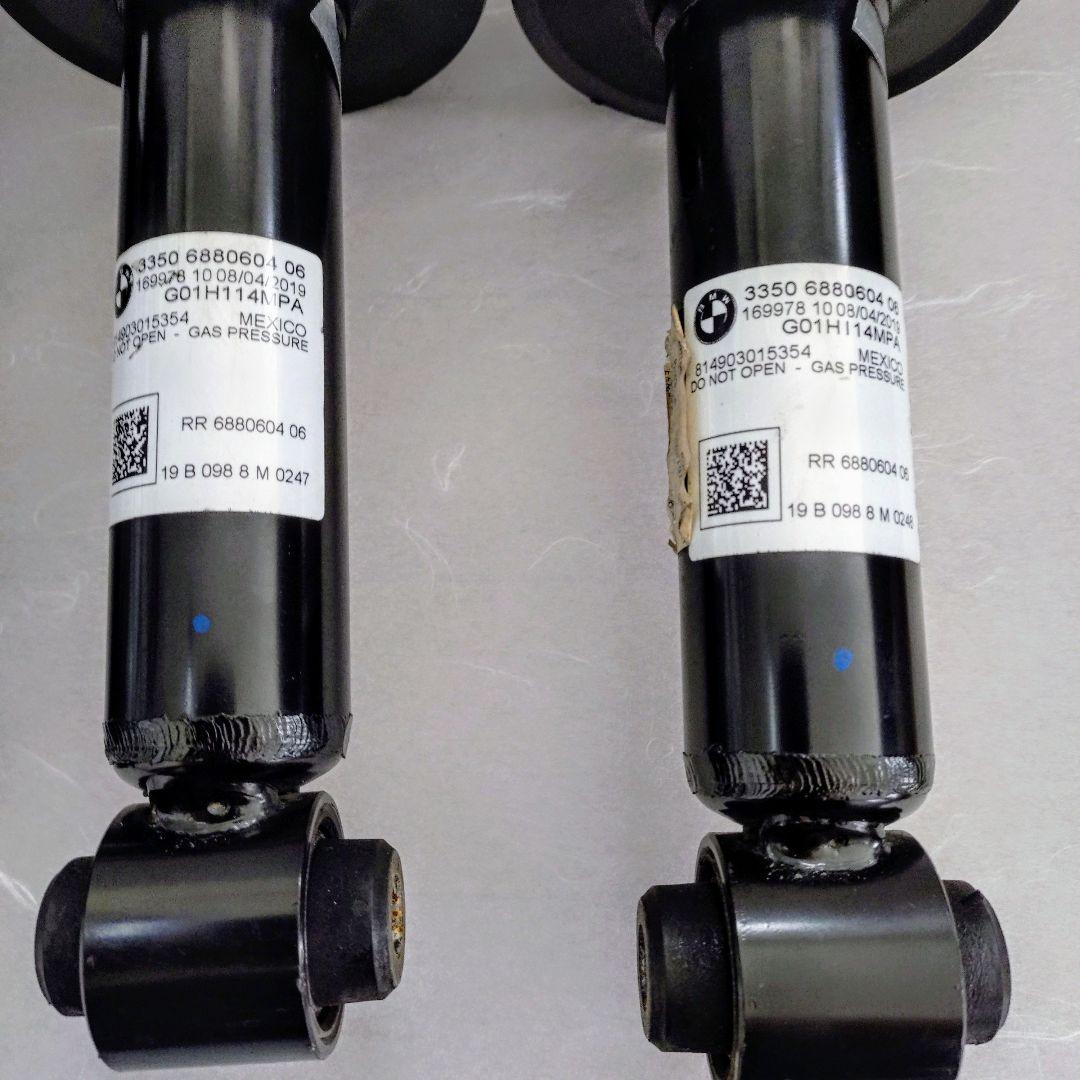 ぷぷえみ【】純正品 (G01) X3 M40d 純正サスペンション