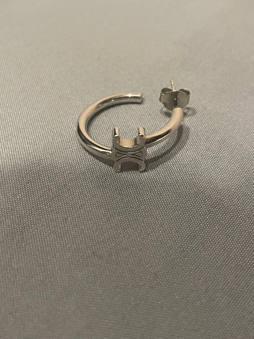 celine ピアス