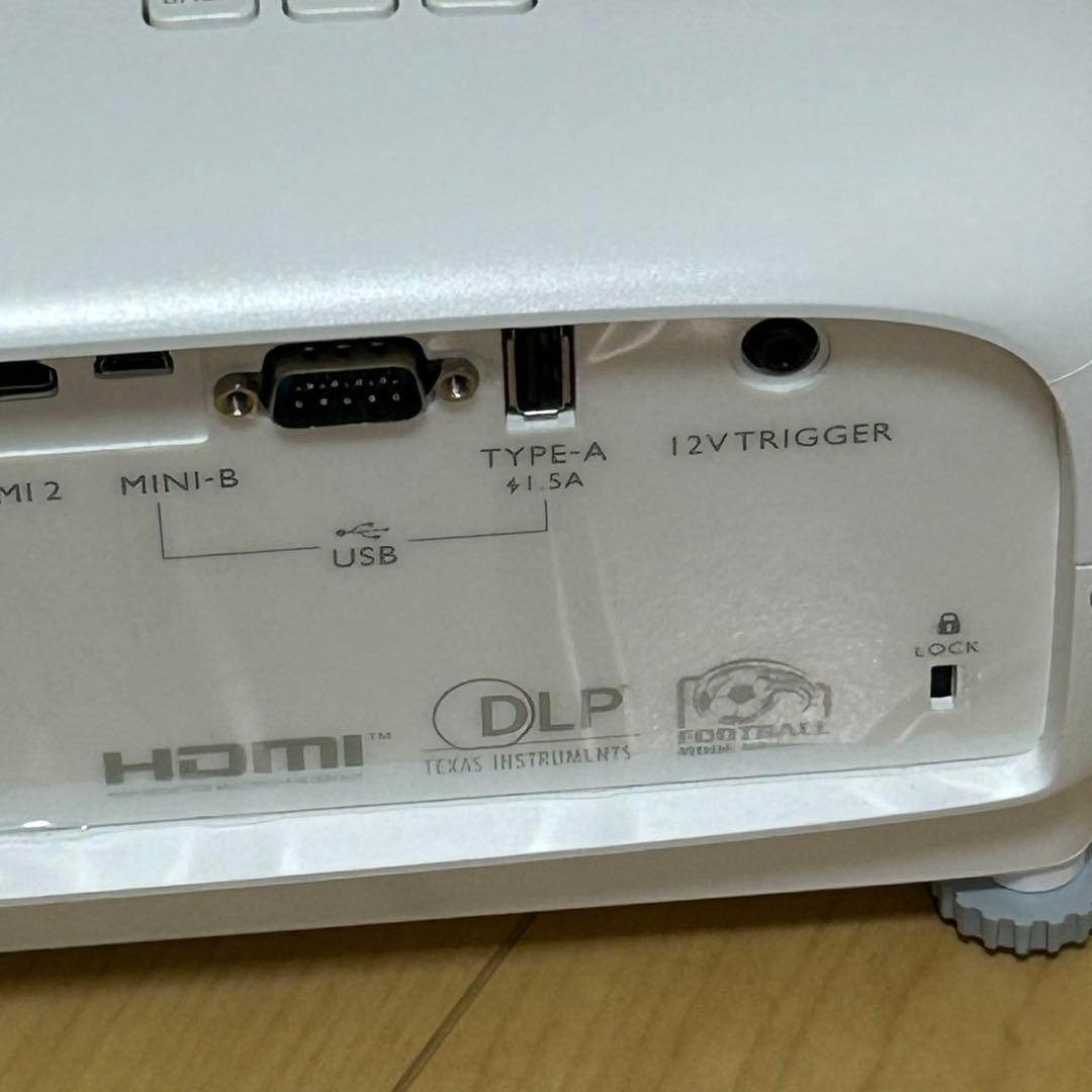 BenQ プロジェクター 4K TK800