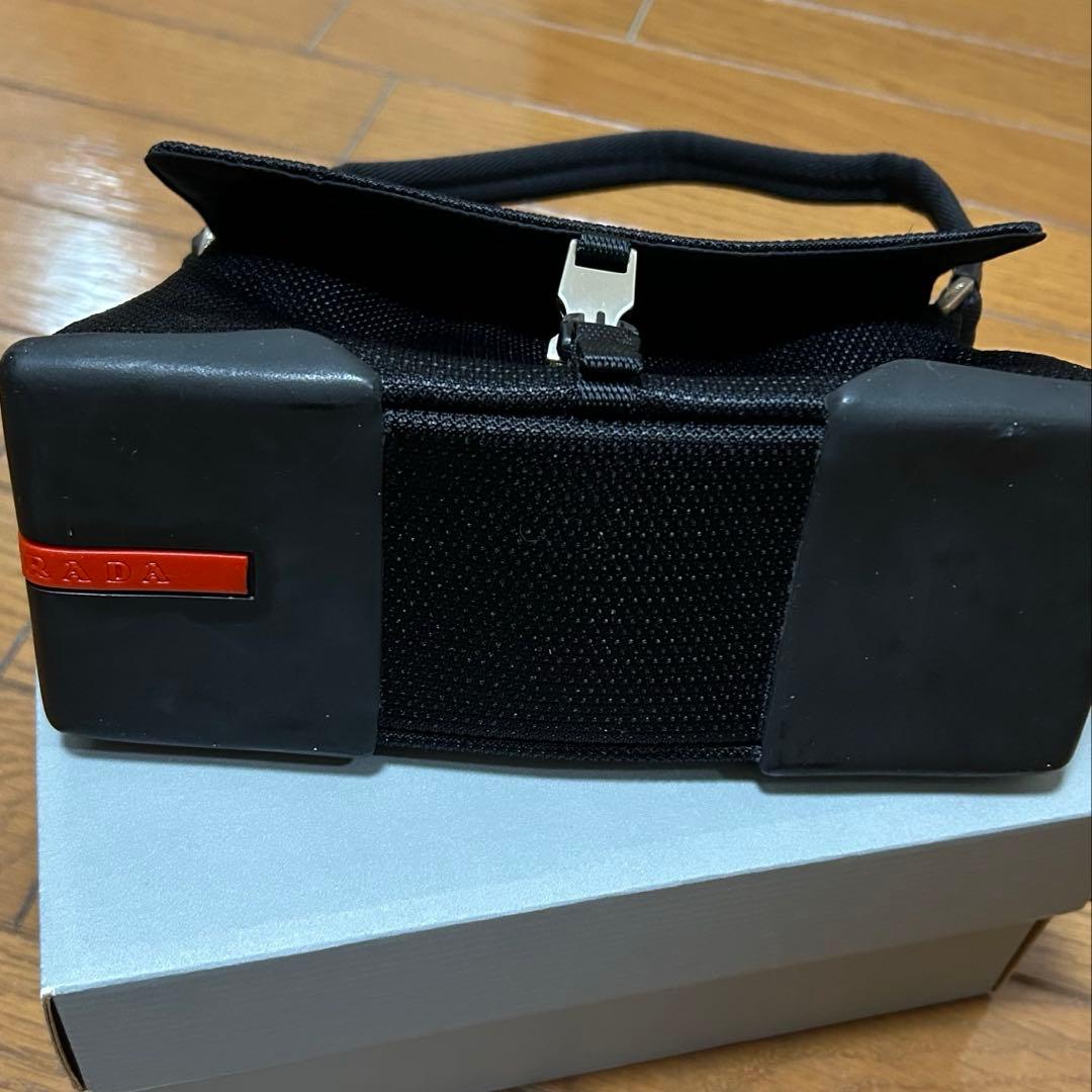 【新品】プラダミニバッグ黒