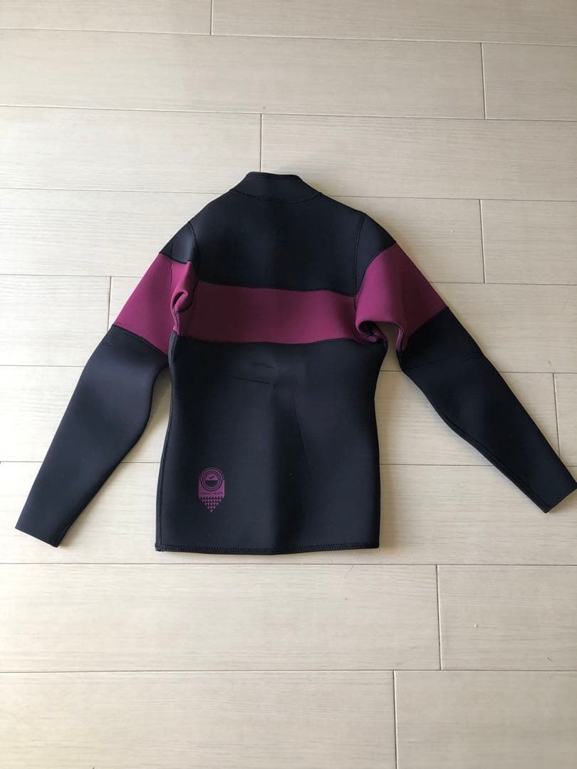 GULL 4mm SKIN JACKETタッパー ブラック/ボルドーLサイズ