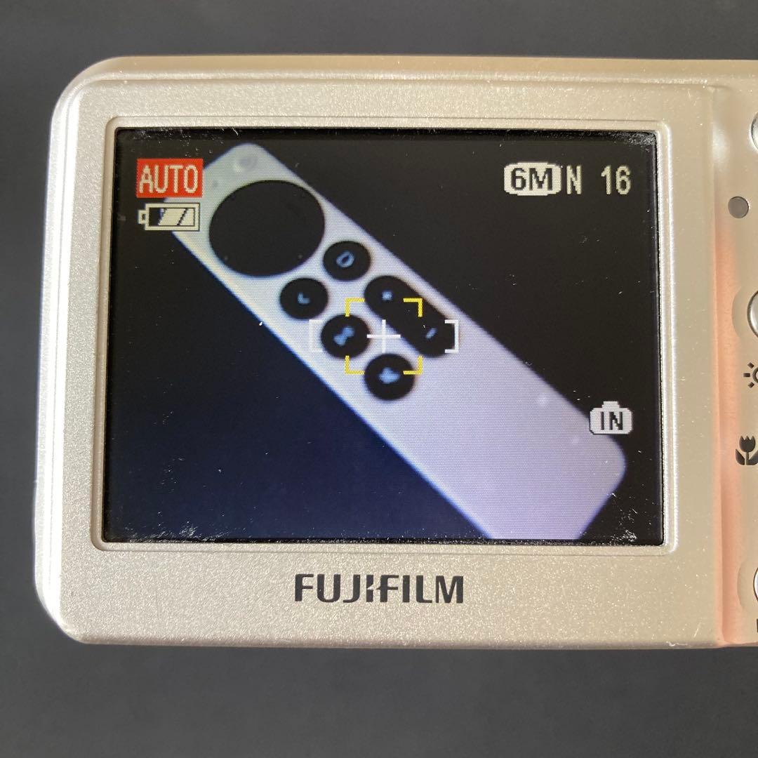 【美品】FUJIFILM finepix F31fd CCDセンサー コンデジ