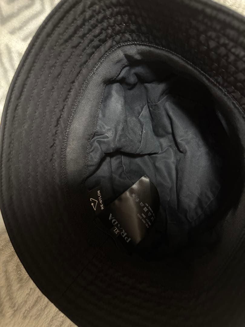 PRADA ブラック バケットハット ナイロン　XL