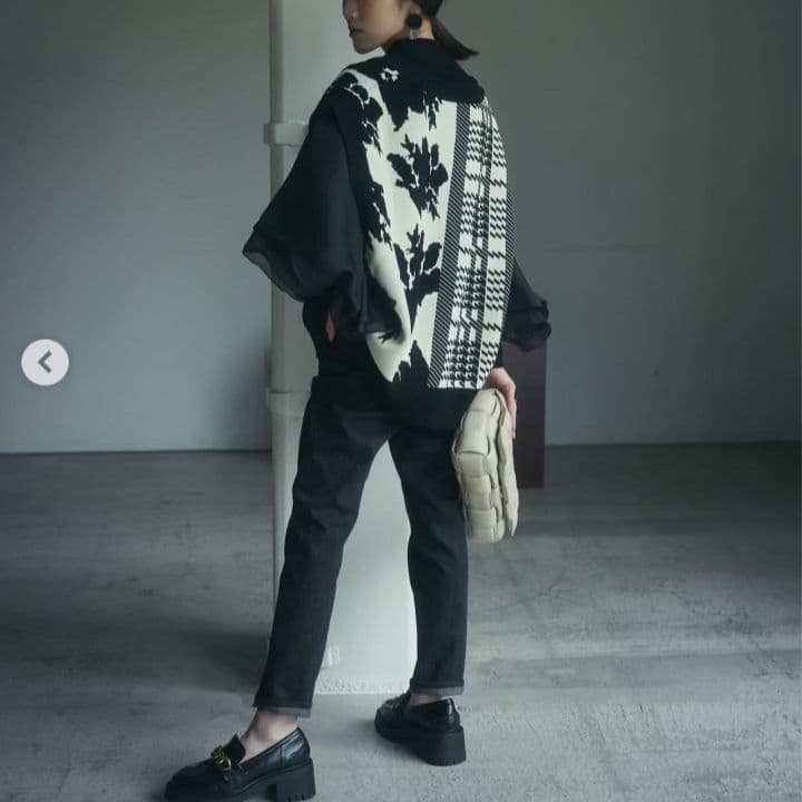 新品タグ付／極美品ANDREA & CO. 千鳥柄x花柄　ニットベスト